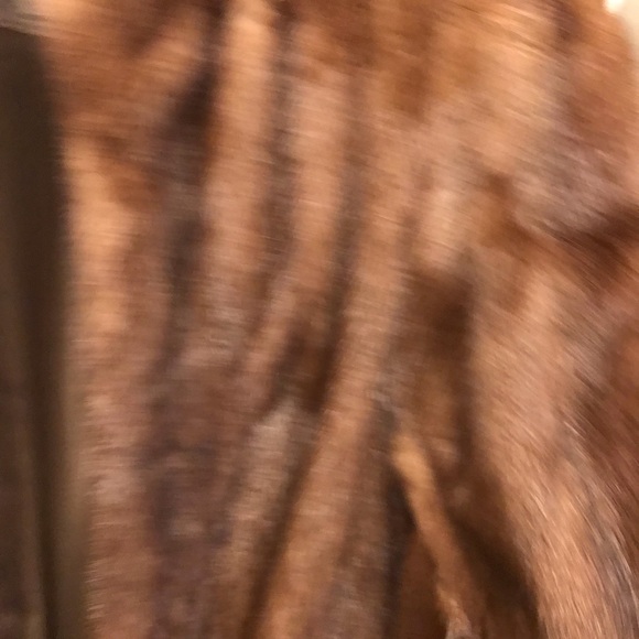 Real fur jacket - Picture 4 of 11